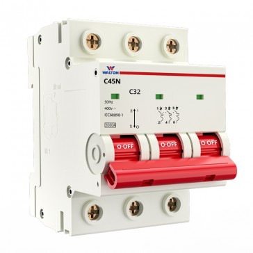 TRIPLE POLE CIRCUIT BREAKER
